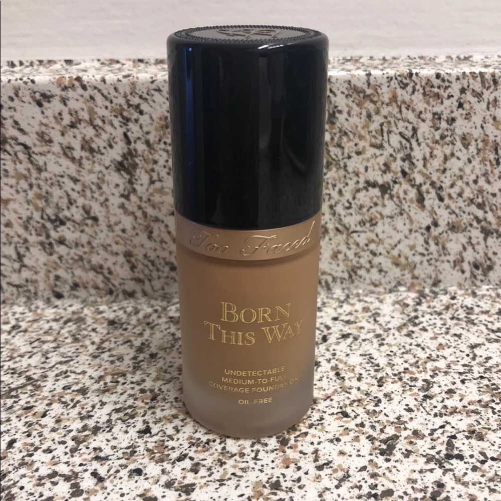 Too Faced Born This Way